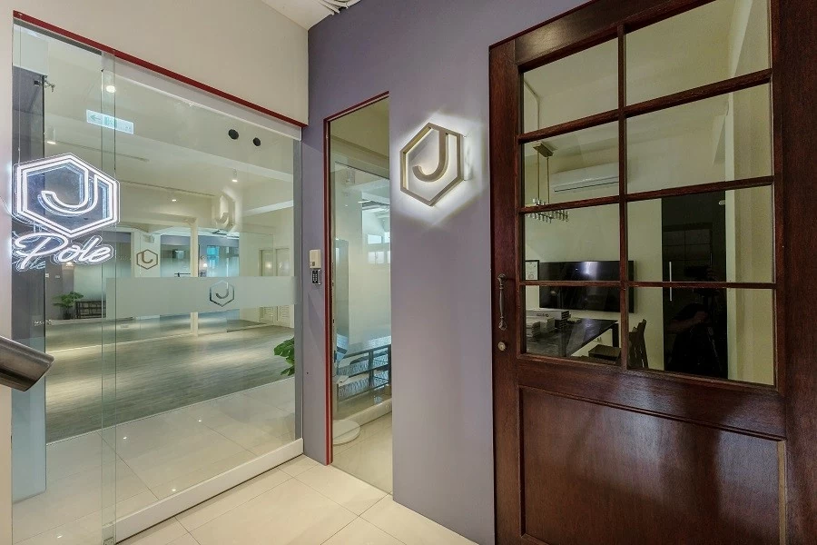 J Pole Dance Studio 2.0