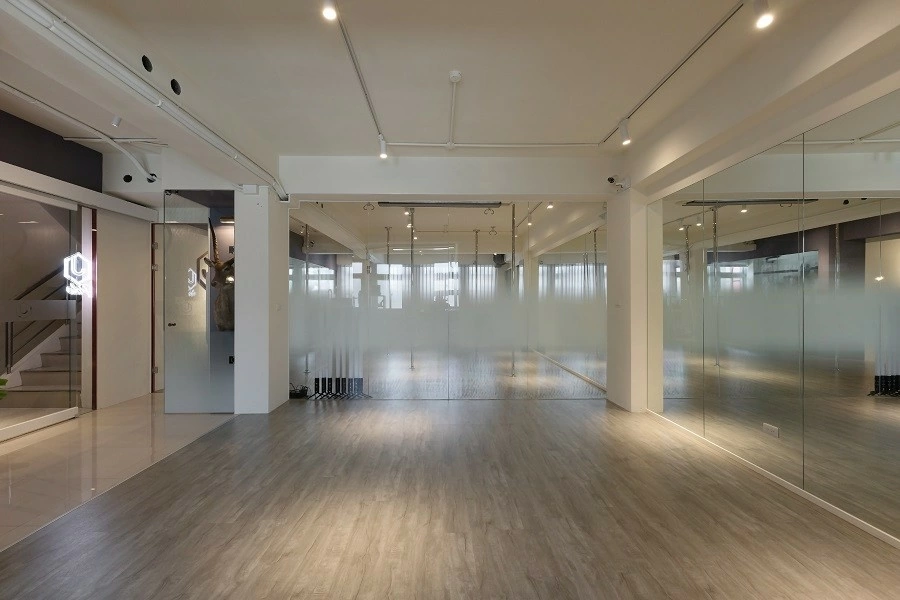 J Pole Dance Studio 2.0